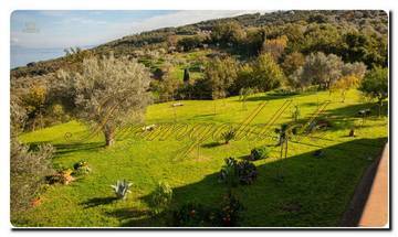 Thumbnail von Супер-вилла на севере Сицилии на площади около 20 000 м², с парковой зоной, видом на Эолийские острова, оливковыми рощами и фантастическим видом на море