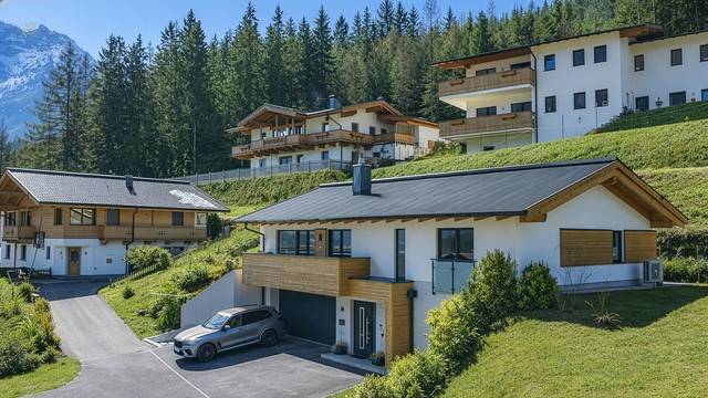 Modernes Einfamilienhaus in Toplage