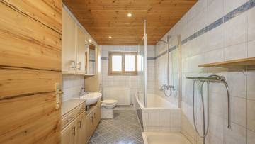 Thumbnail von Apartment building with a secondary residence in prime location