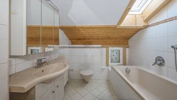 Thumbnail von Apartment building with a secondary residence in prime location