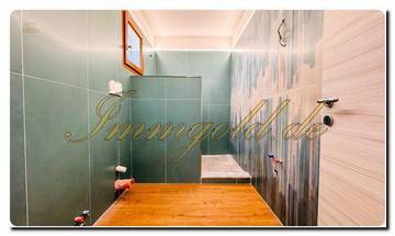 Thumbnail von Современный, уникальный полудеревянный дом с панорамным видом на море, террасой и возможностью установки бассейна.