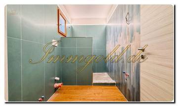 Thumbnail von Современный, уникальный полудеревянный дом с панорамным видом на море, террасой и возможностью установки бассейна.