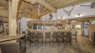 Thumbnail von スキー小屋＆ホスピタリティ事業、豪華な居住空間付き