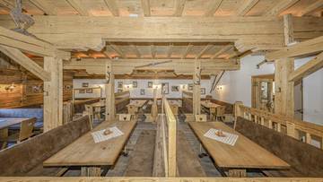 Thumbnail von スキー小屋＆ホスピタリティ事業、豪華な居住空間付き