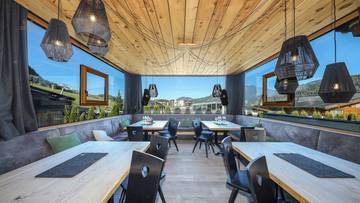 Thumbnail von スキー小屋＆ホスピタリティ事業、豪華な居住空間付き