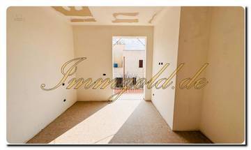 Thumbnail von Северо-Западный Сицилийский полуостров, полностью отремонтированная квартира с огромной крышей-террасой, четырьмя спальнями и собственными ванными комнатами.