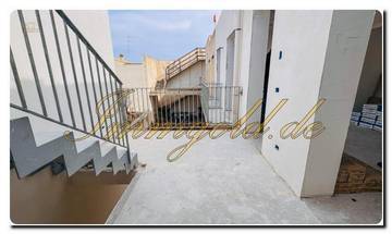 Thumbnail von Северо-Западный Сицилийский полуостров, полностью отремонтированная квартира с огромной крышей-террасой, четырьмя спальнями и собственными ванными комнатами.