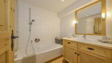 Thumbnail von Luxus-Anwesen in prominenter Toplage