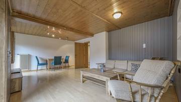 Thumbnail von Mehrfamilienhaus mit FREIZEITWOHNSITZWIDMUNG