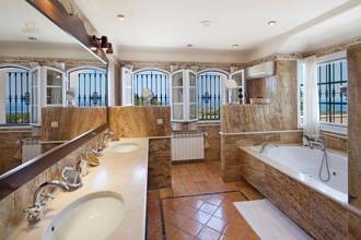 Thumbnail von Luxus-Villa in Marbella R2475011