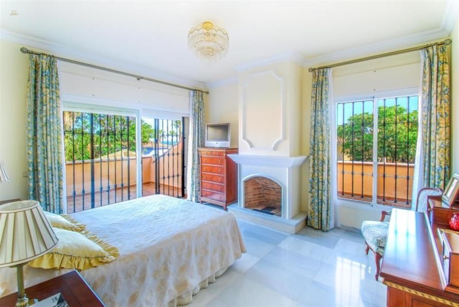 Thumbnail von Luxus-Villa in Marbella R2237444