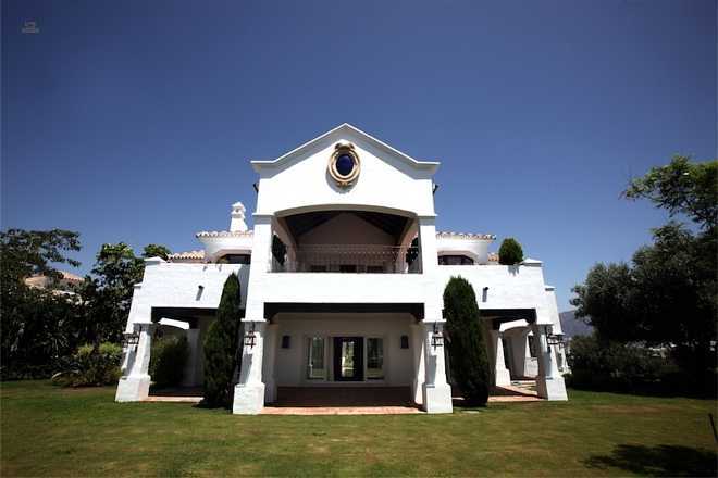 Luxus-Villa in Benahavis JRP107S 