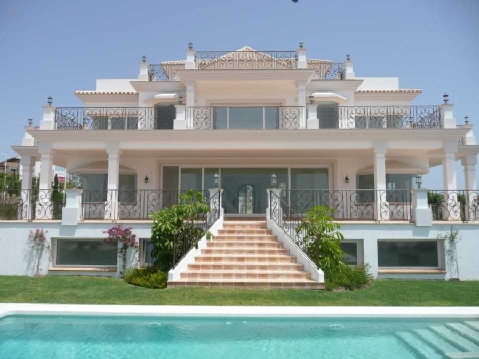 Luxus-Villa in Los Flamingos JRP139S 