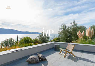 Thumbnail von Luxuriöse Designervilla mit Einliegerwohnung in Bestlage am Gardasee