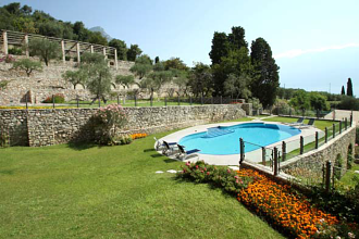Thumbnail von Propriété luxueuse à Gargnano avec vue sur le lac et piscine