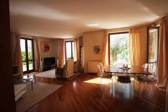 Thumbnail von Große und komfortable Villa in ländlicher Idylle unweit vom Gardasee