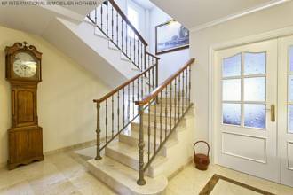 Thumbnail von ***Villa mit Privatpool und -garage im Zentrum von Marbella***