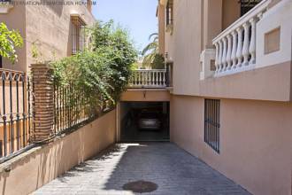 Thumbnail von ***Villa mit Privatpool und -garage im Zentrum von Marbella***