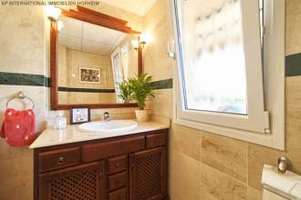 Thumbnail von ***Villa mit Privatpool und -garage im Zentrum von Marbella***