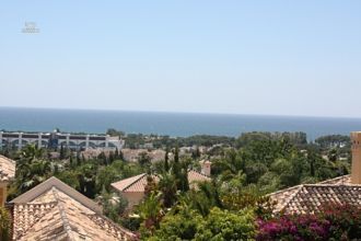 Thumbnail von Luxus-Villa in El Paraiso R210549