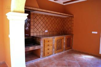 Thumbnail von ***Großzügige Villa mit Pool und Garage***