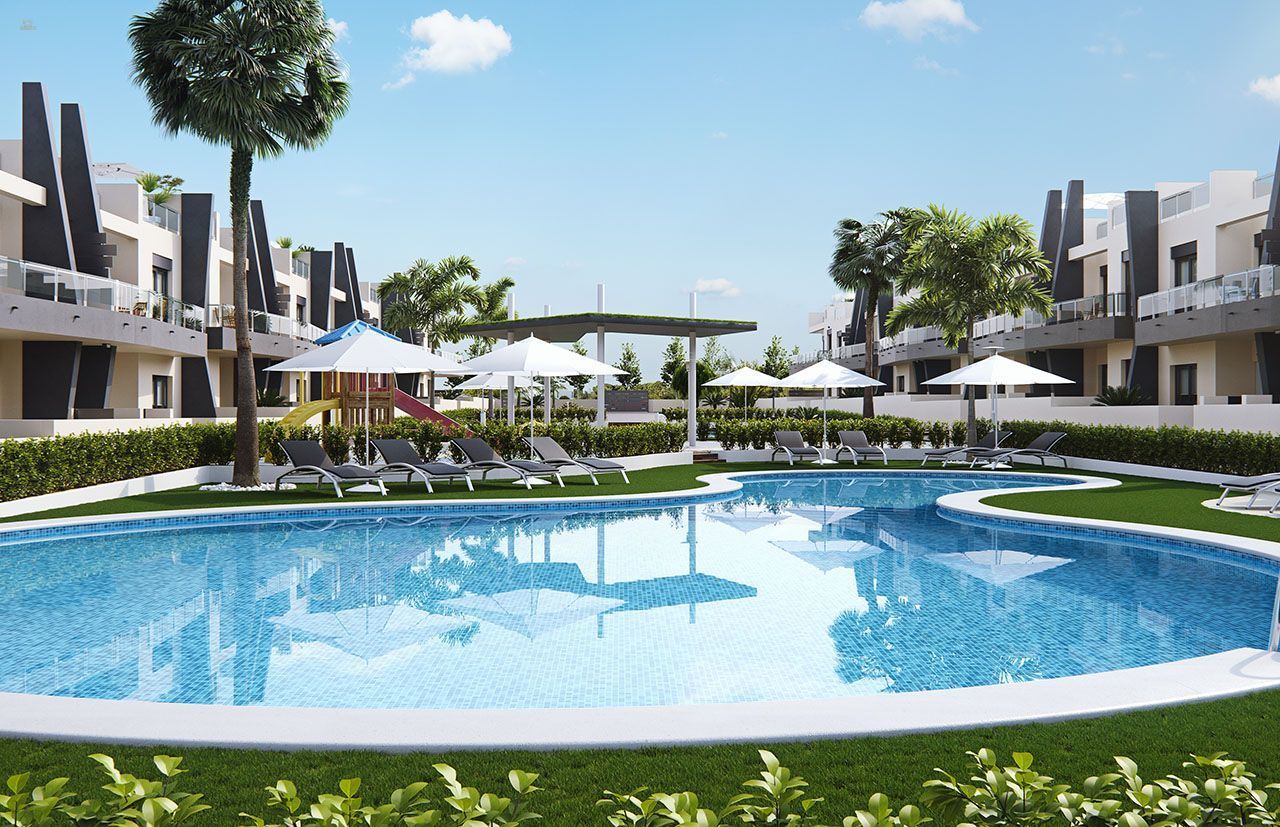 ***Komfortable 3-Zimmer-Erdgeschoss-Wohnungen mit Gemeinschaftspool nur 250 m vom Strand***