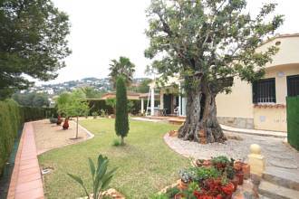 Thumbnail von ***Bei Denia - Sehr gepflegte Villa mit Gemeinschaftspool, top gepflegter Zustand, großes Grundstück, Carport etc.***