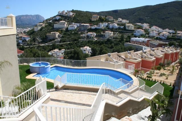 ***Reihenhaus mit traumhaftem Ausblick und mit zwei oder drei Schlafzimmern***