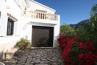 Thumbnail von ***Schöne 3 Schlafzimmer-Villa mit Zentralheizung und stadtnah gelegen***