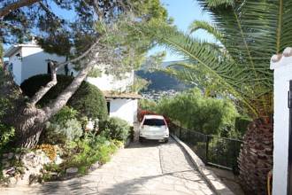 Thumbnail von ***Schöne 3 Schlafzimmer-Villa mit Zentralheizung und stadtnah gelegen***