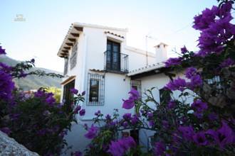 Thumbnail von ***Schöne 3 Schlafzimmer-Villa mit Zentralheizung und stadtnah gelegen***