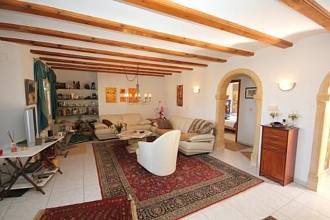 Thumbnail von ***Villa mit Gästewohnung und Garage auf uneinsehbarem Grundstück***