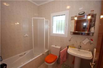 Thumbnail von ***Neuwertige Villa mit Meerblick und privatem Garten***