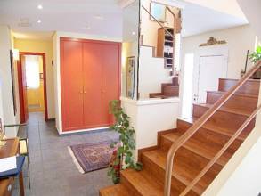 Thumbnail von ***Wunderschöne und komfortable Villa mit Pool***