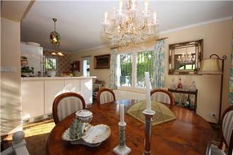 Thumbnail von ***Stilvolle und stadtnahe Villa mit 2 Wohneinheiten, Pool und Carport***