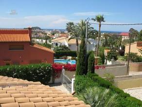 Thumbnail von ***Sehr gepflegte und stadtnahe Villa mit Pool***