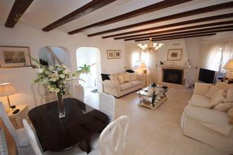 Thumbnail von ***Villa mit zwei Stufen zum Meer, perfekt gepflegt mit privatem Pool***