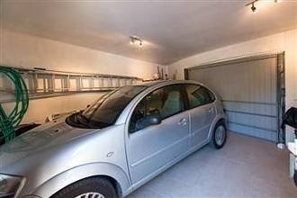 Thumbnail von ***Neuwertige Luxusvilla mit unverbaubarer Meersicht, Pool, Wintergarten, 2 Garagen und herrlichem Garten***