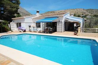 Thumbnail von ***Modernisierte Villa im Landhaus Stil auf dem Montgo-Javea, 5 Schlafzimmer, 3 Bäder, Pool, Terrasse, Garten, Grill, Fitnessraum, Parkplatz, etc.***