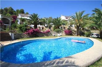 Thumbnail von ***Reihenhaus mit Einliegerwohnung und Gemeinschaftspool***