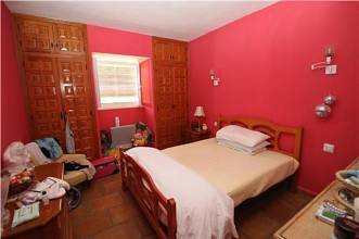 Thumbnail von ***Reihenhaus mit Einliegerwohnung und Gemeinschaftspool***