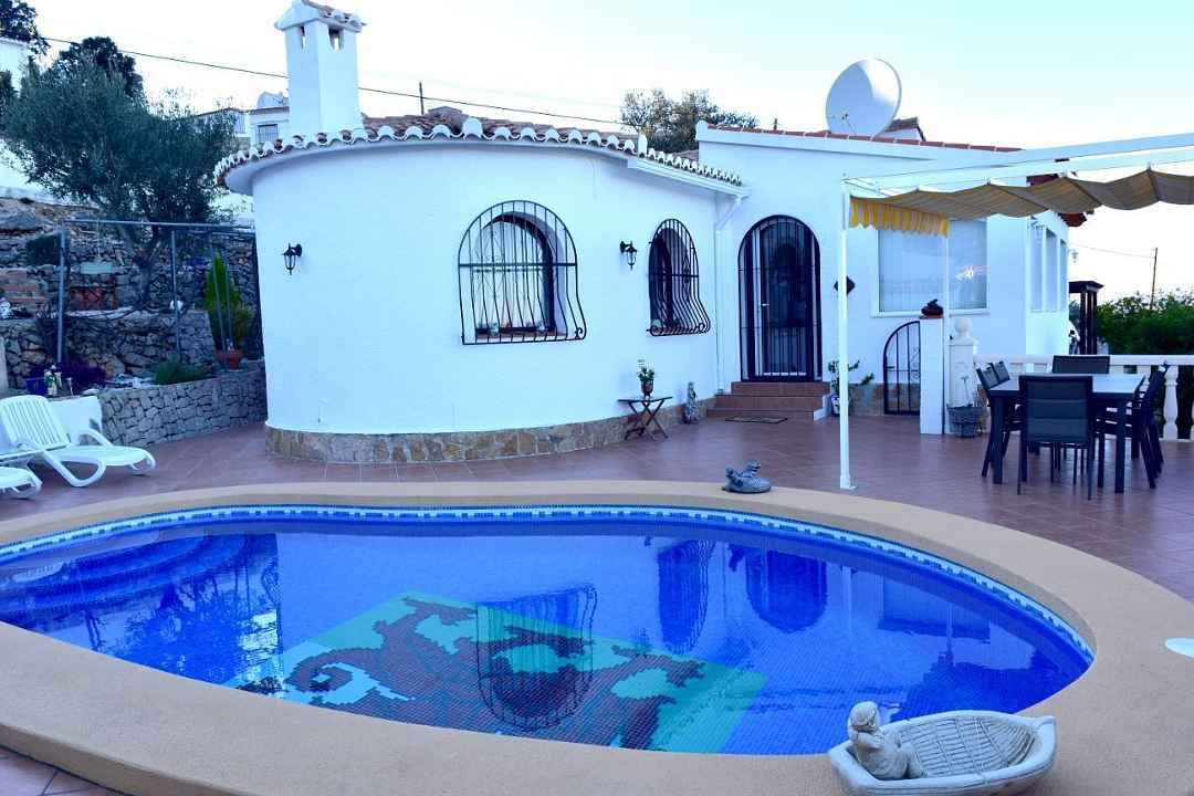 ***Bei Denia - Villa mit Panoramablick auf das Tal und das Meer, Pool, BBQ, Kamin, Klimaanlage etc.***