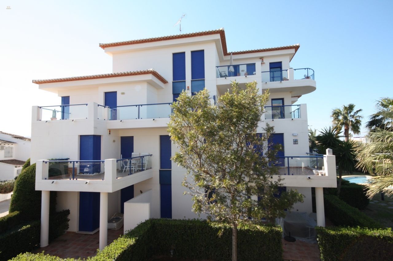 ***Schönes Appartement in einer hochwertigen Residenz in der Nähe des Strandes von Deveses***