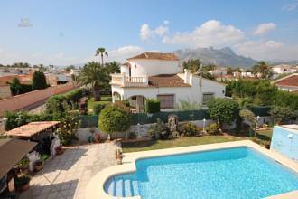 Thumbnail von ***Renovierte Villa nur 200m vom Meer entfernt mit separater Wohnung und Garage***