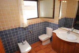 Thumbnail von ***Ideales Eigenheim für eine große Familie, 6 Schlafzimmer, 3 Bäder, separate Wohnung, Außenpool, fast direkt am Strand***