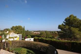 Thumbnail von ***Villa in schöner Südlage mit Tageslicht-System und viel Platz innen und außen***