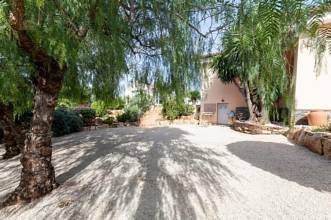 Thumbnail von ***Hochwertige Villa mit Pool, großzügigen Räumen und alles auf einer Ebene***