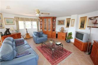 Thumbnail von ***Großzügige Villa mit 2 Wohneinheiten, Pool und traumhaftem Bergblick***