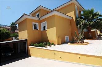 Thumbnail von ***Luxuriöse Villa mit Privatpool und Garage in bevorzugter Wohnlage***