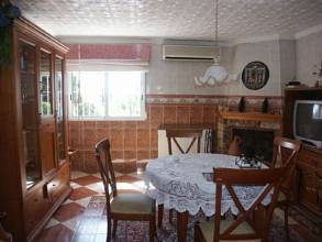 Thumbnail von ***Exklusive und großzügige Villa mit Privatpool***